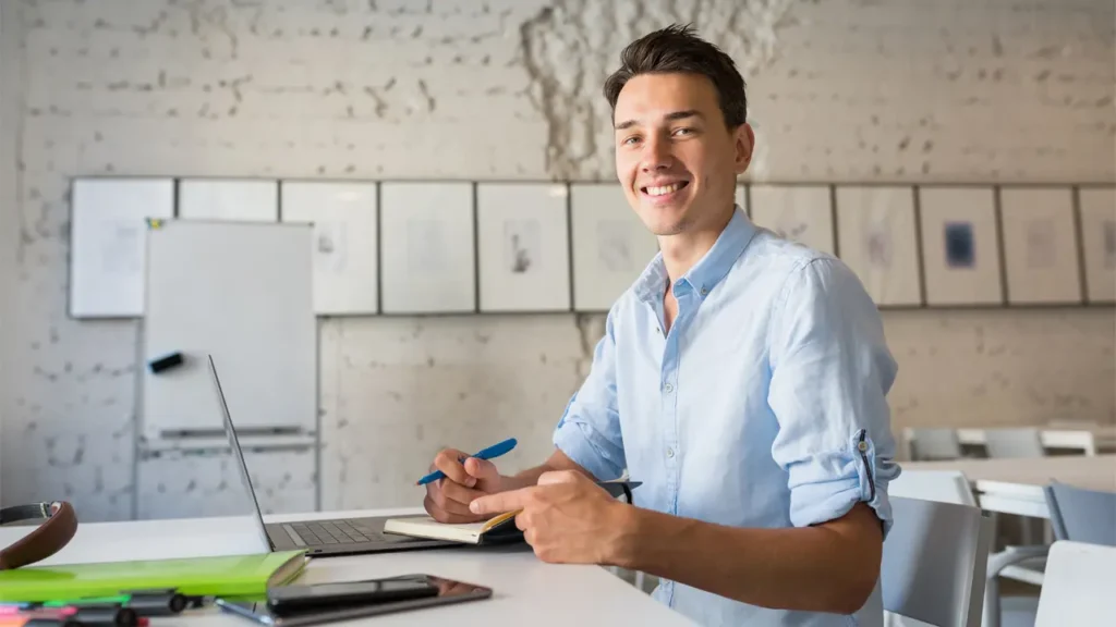 El Estatuto del Becario reconoce el derecho a la compensación de gastos